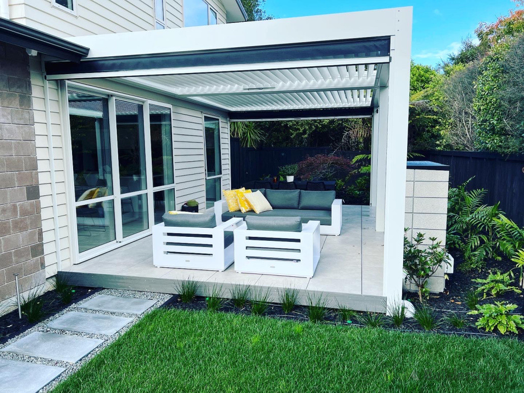 Tiles on aluminum Framing