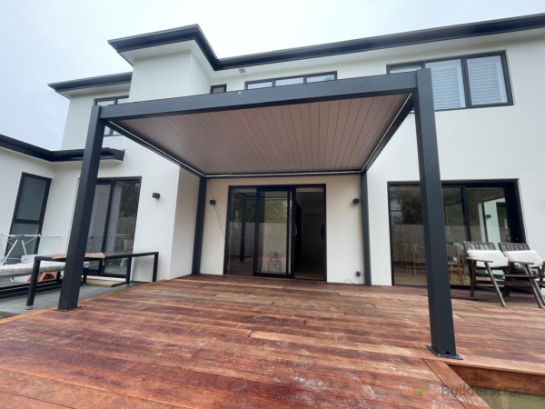 Louvre Roof - Shade Master