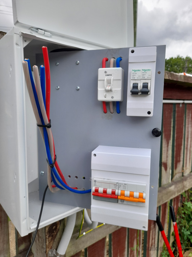Construction temp power