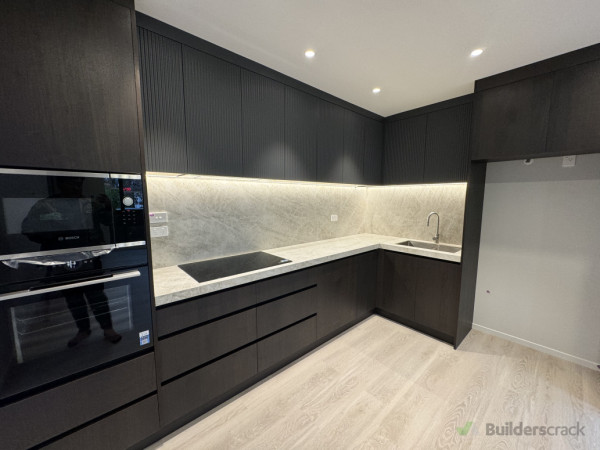 Porcelain benchtop&Splashback