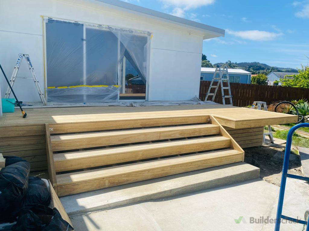 House extension with new deck