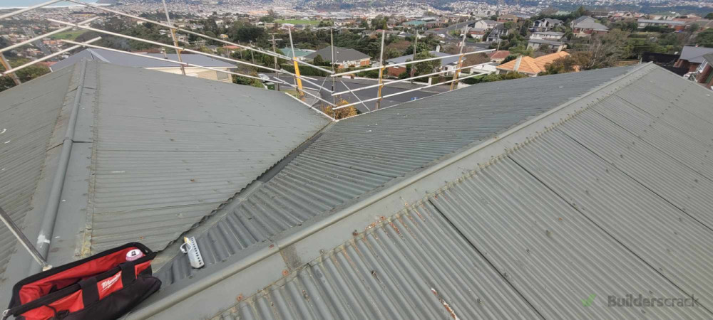 Roof 4 before