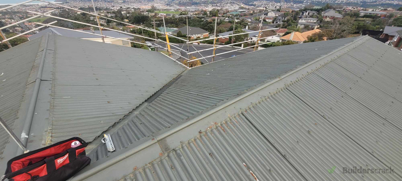 Roof 4 before