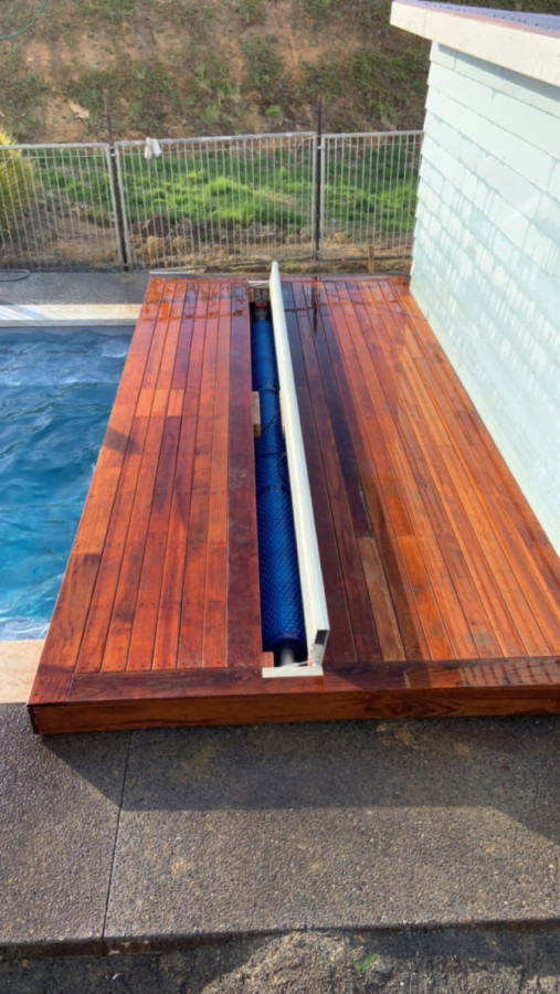 Deck with inbuilt pool cover