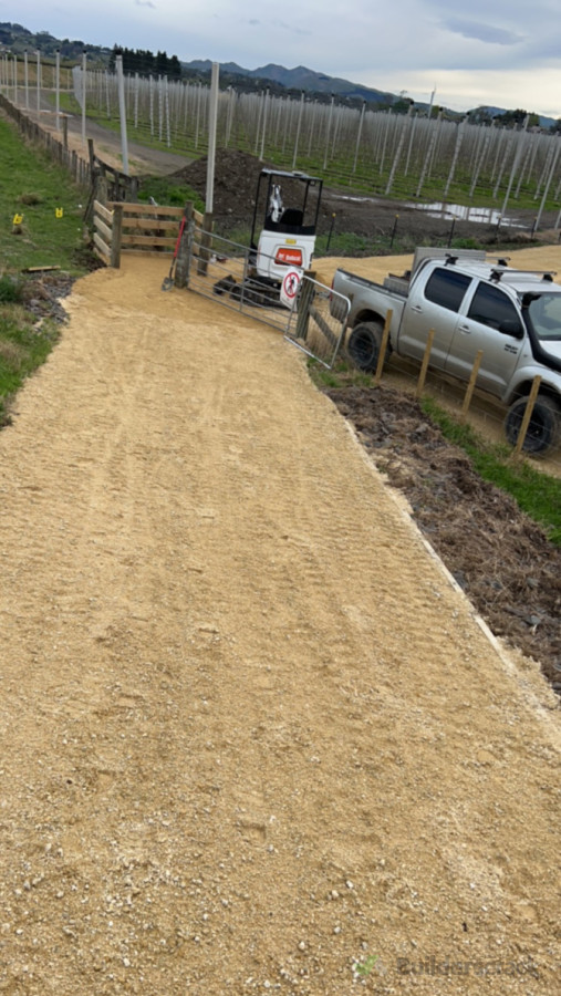 1km Bicycle track + fencing