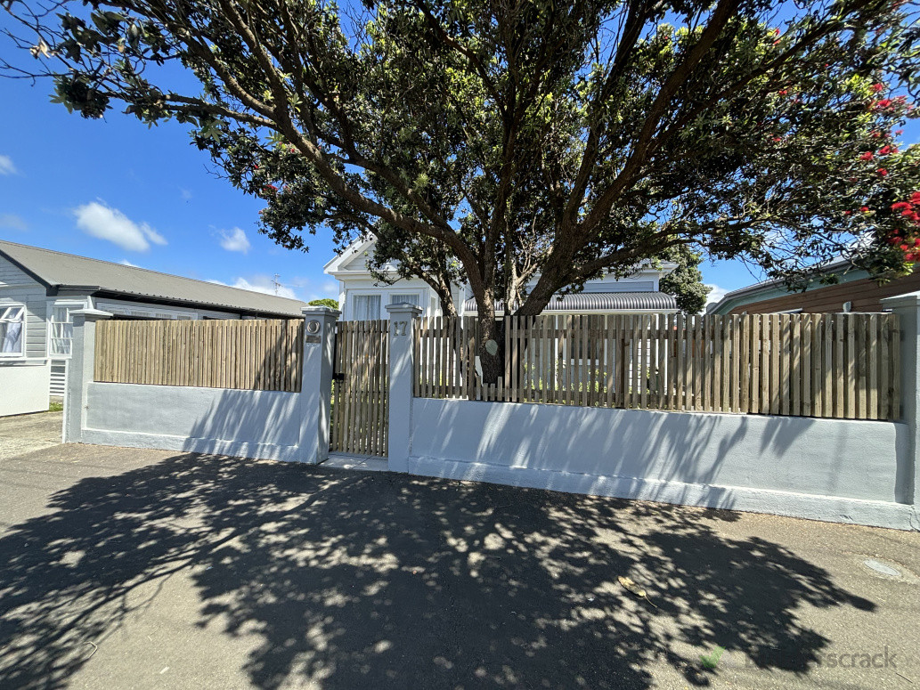 Timber baton fence
