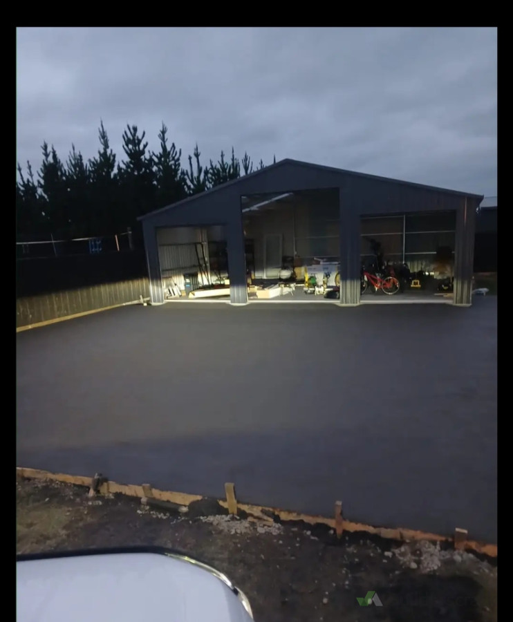 Half shot black sponge for the basket ball games