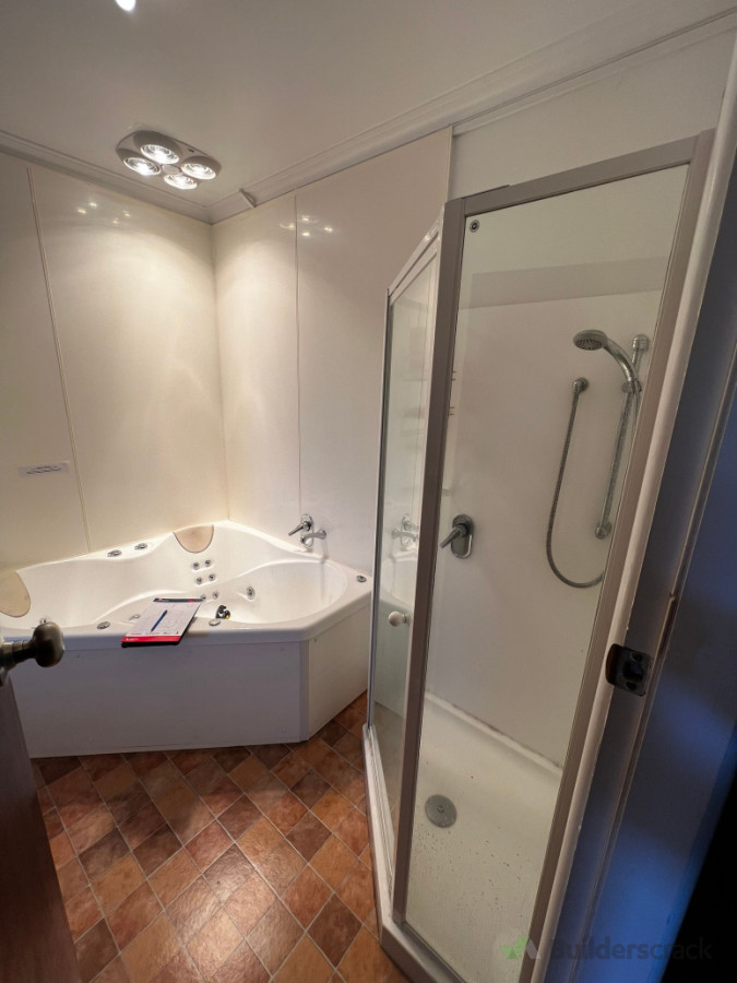 old bathroom /spa