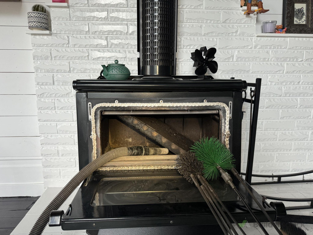 Chimney sweep