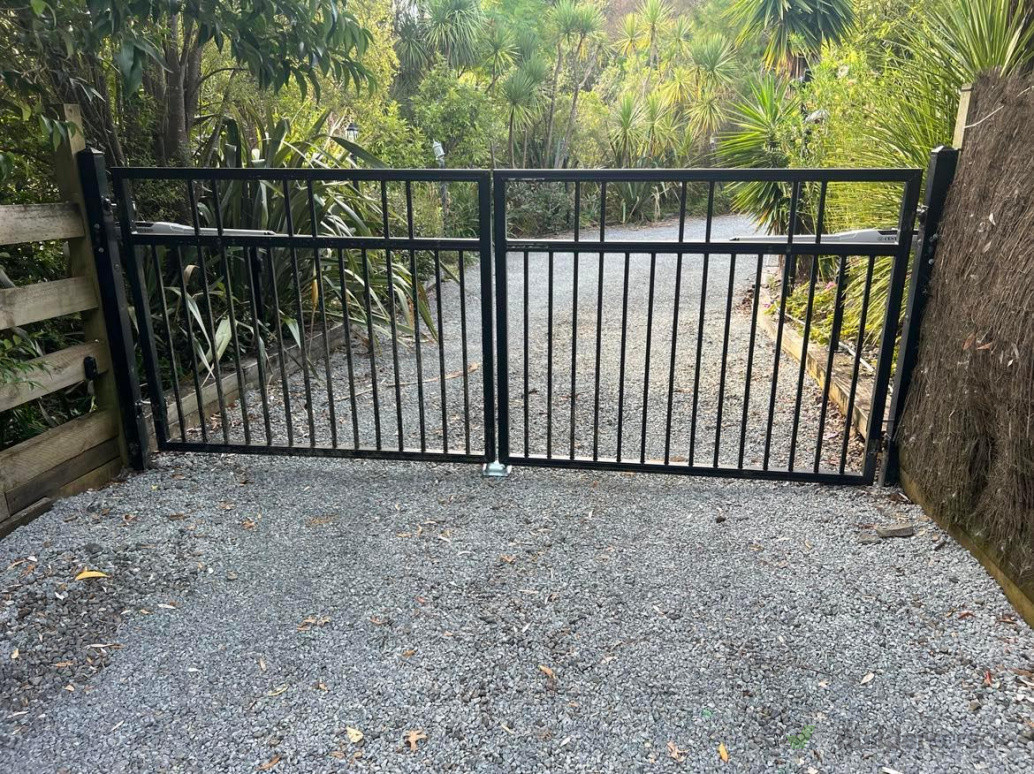 Gate installation