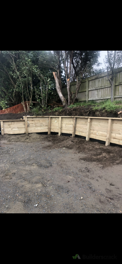 Retaining for new site preparation