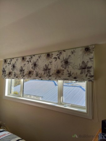 Roman blind