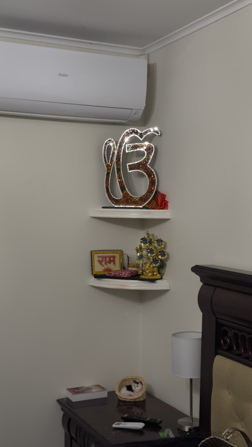 Corner shelves installed