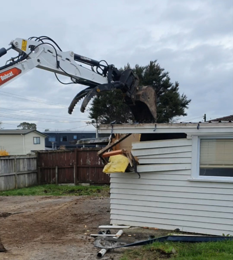 Garage demo in New Lynn