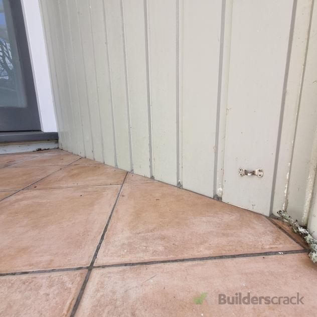Cladding Patch Up Fix cladding to have clearance from tiles (#1007135) | Builderscrack