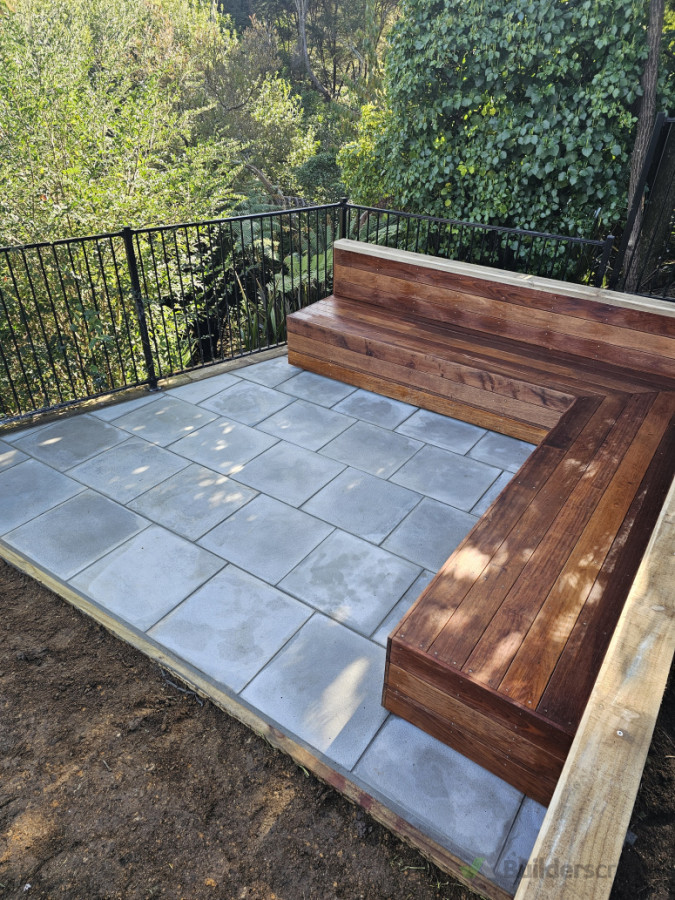 Kwila Seating, 600x600 pavers