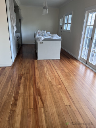 Kitchen wall and re-varnish wooden floor