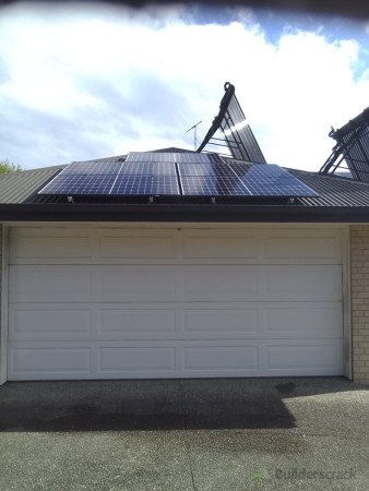 Pollen free solar panels