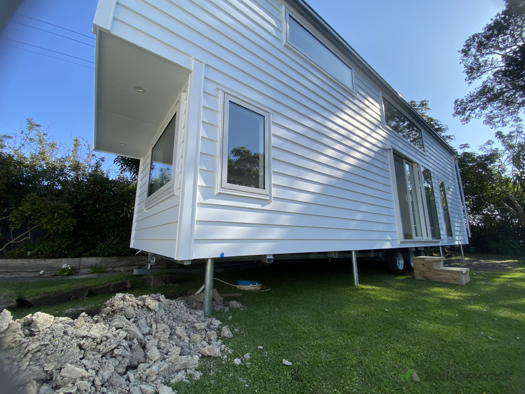 Tiny house on screws