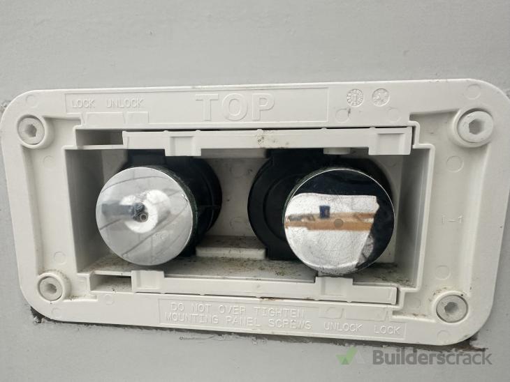 Water dripping into toilet bowl ( 1020317) Builderscrack