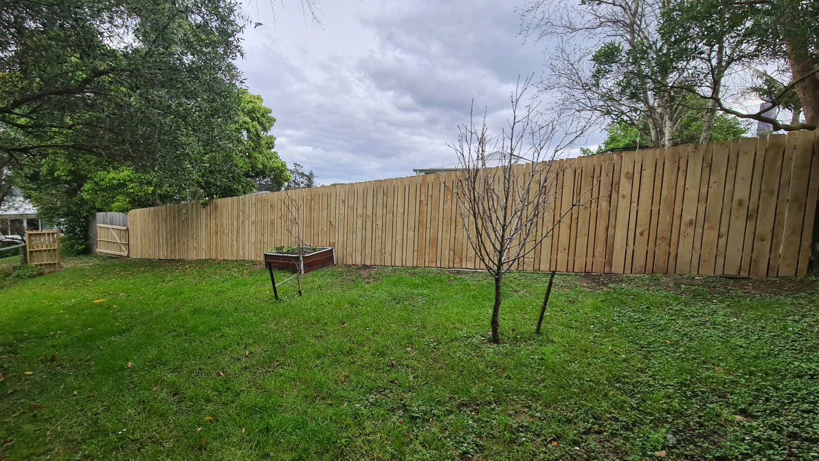 18m fence