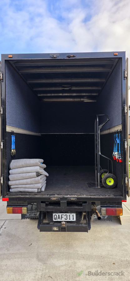 Fully Carpeted Truck Box