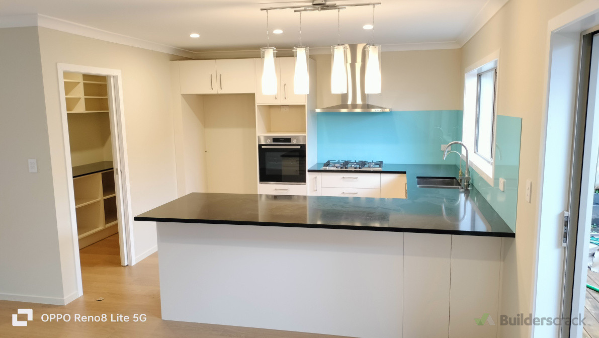 Kitchen Reno with walk in Pantry