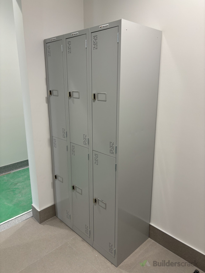 Set of lockers  recently installed