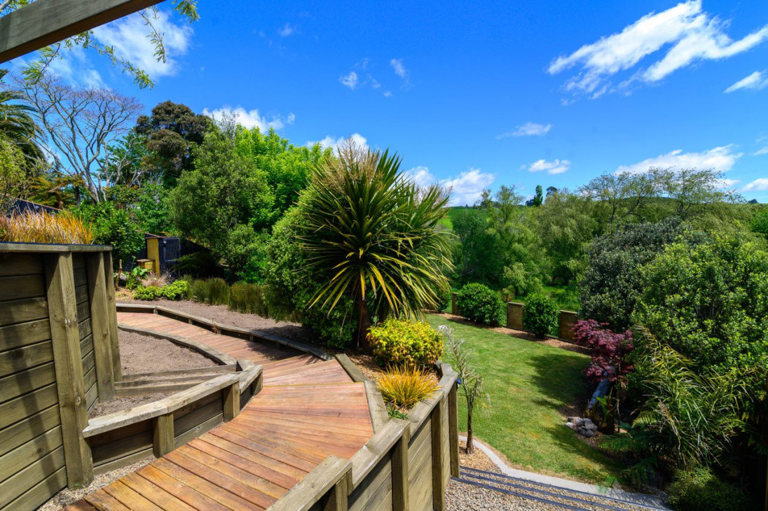 Split terraced garden level