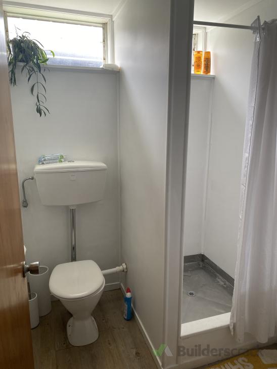 Small Bathroom Reno ( 1029010) Builderscrack