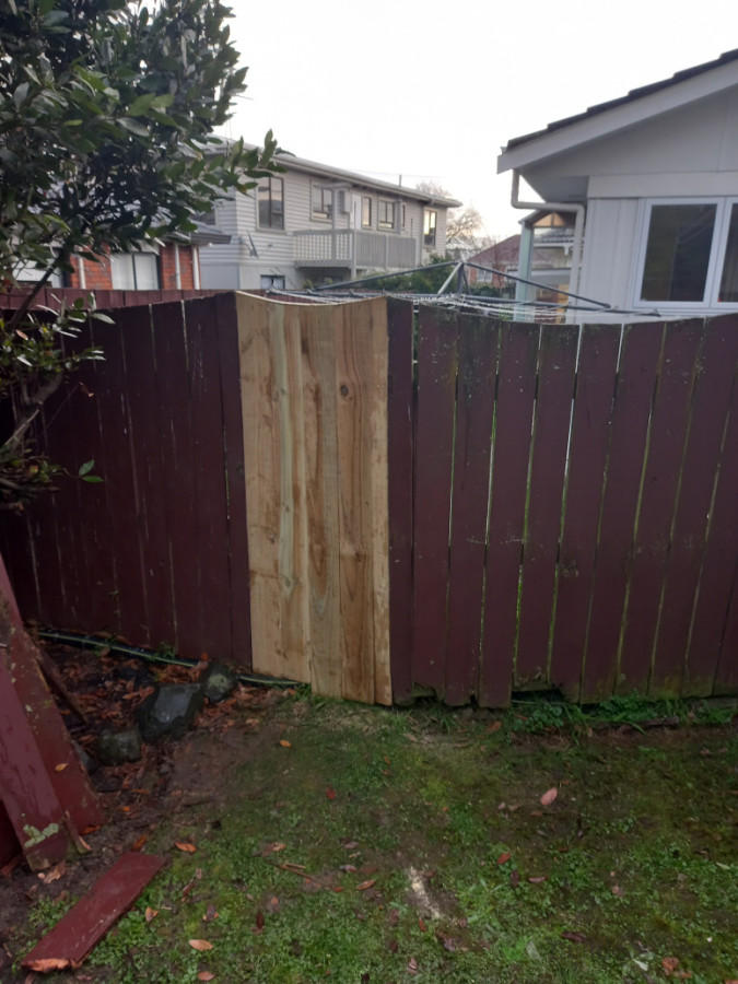 Fence repairs