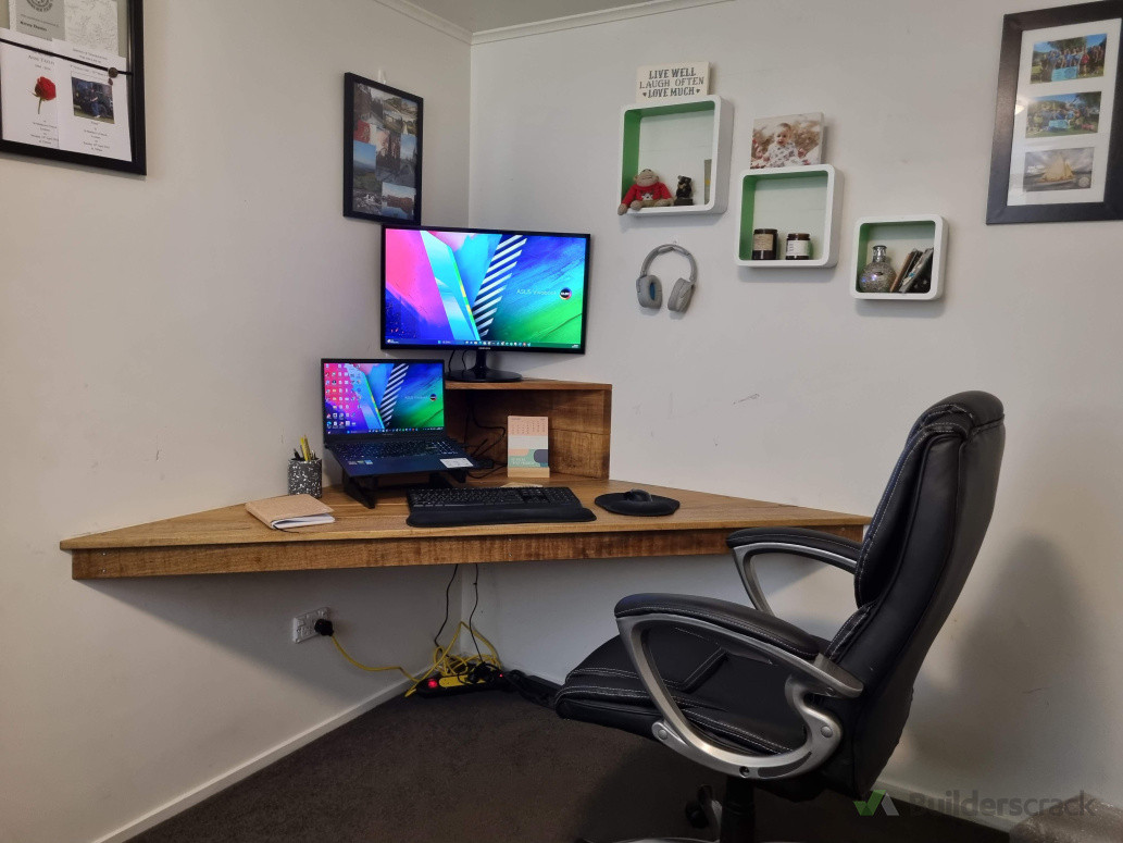 Floating Desk