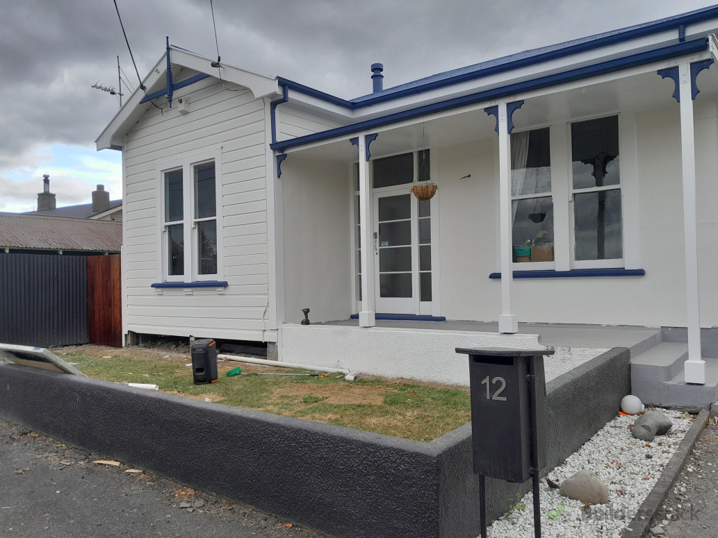 Railway house repaint