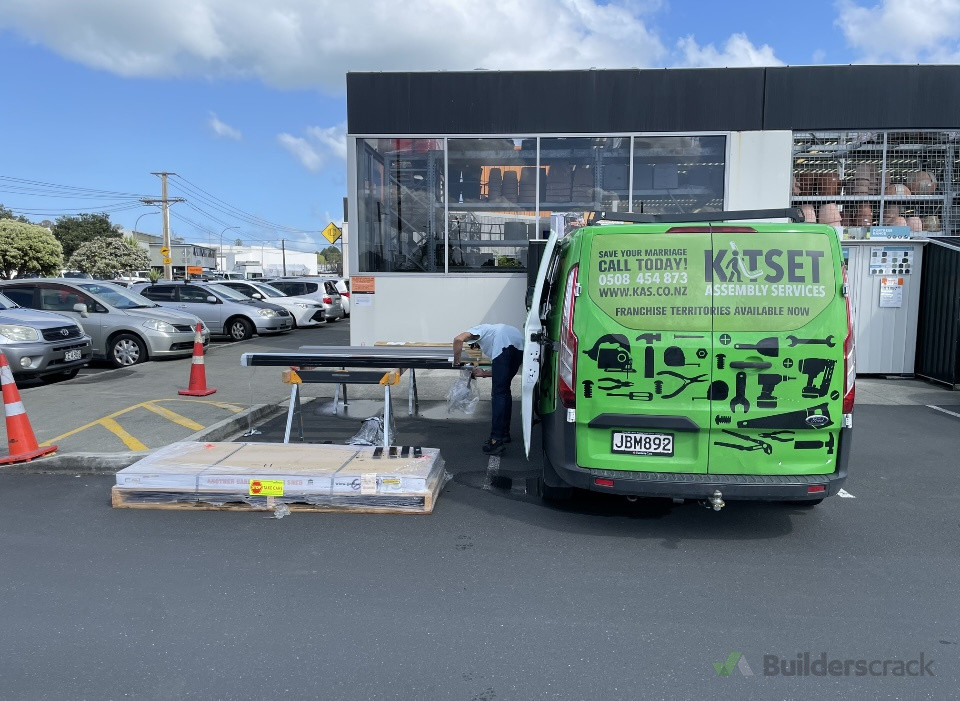 Duratuf Shed Assembly Demonstration - Mitre 10 Mega New Lynn