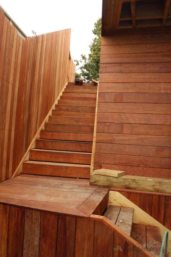 Landscaping on new home on Bluff Hill