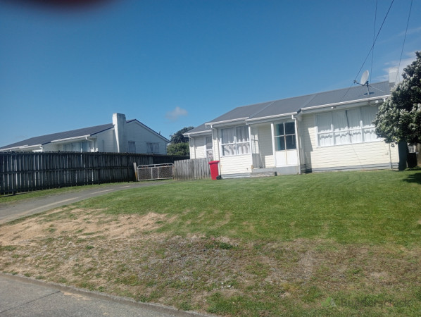 Francis lawns Titahi Bay