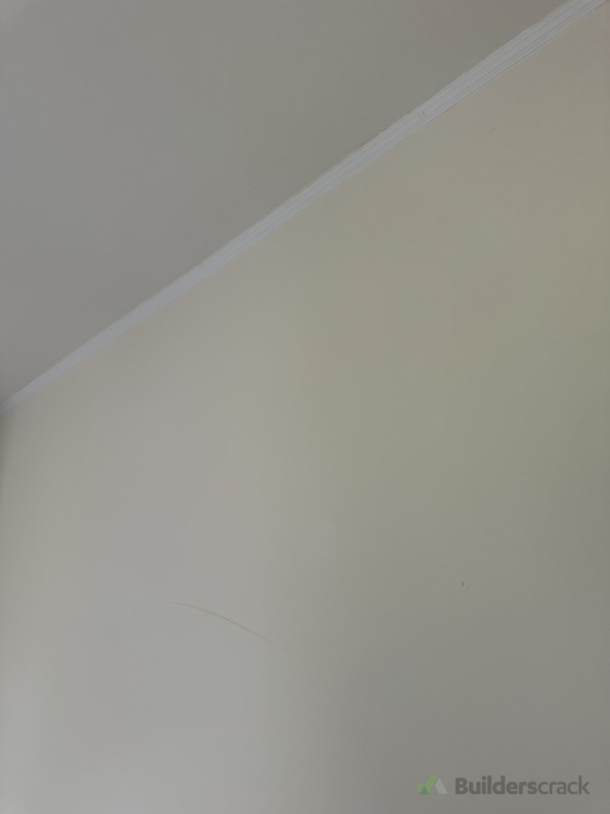 Skimming walls and ceiling