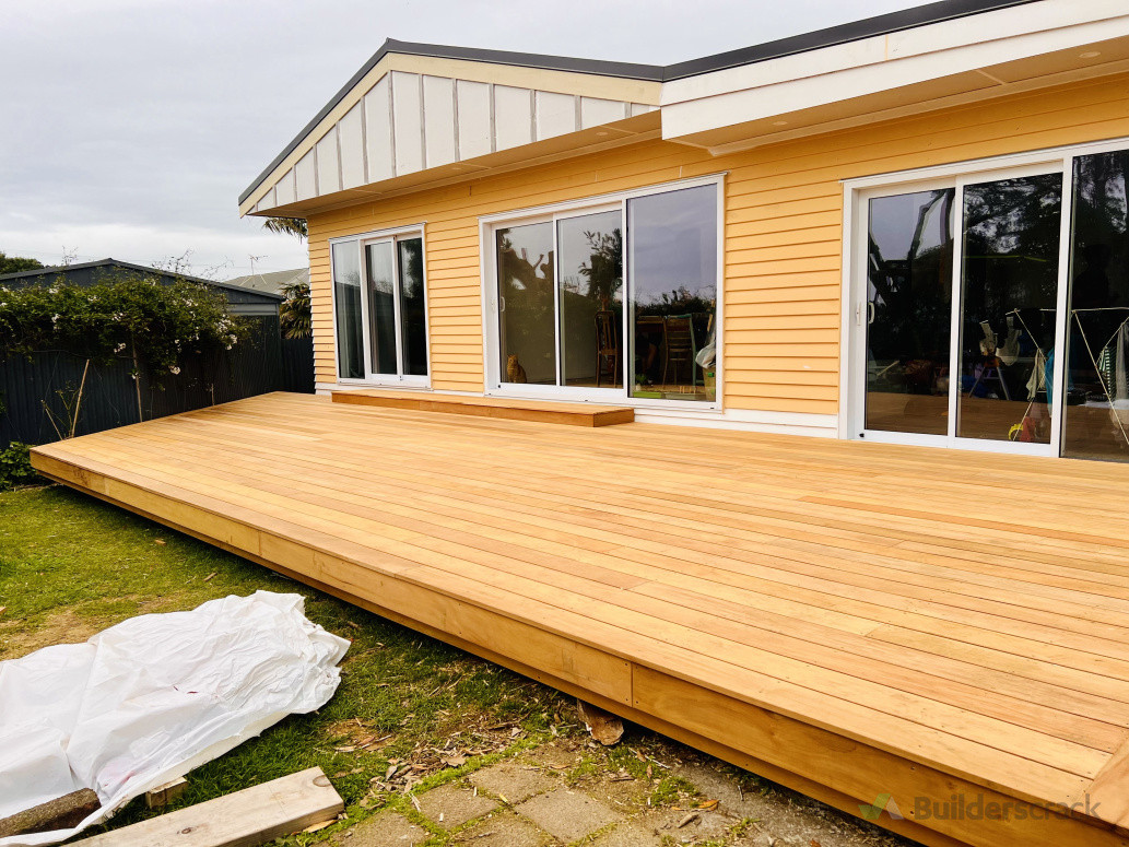 Deck area Garapa timber