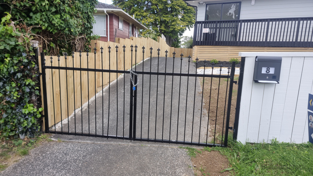 Gate and wall installation