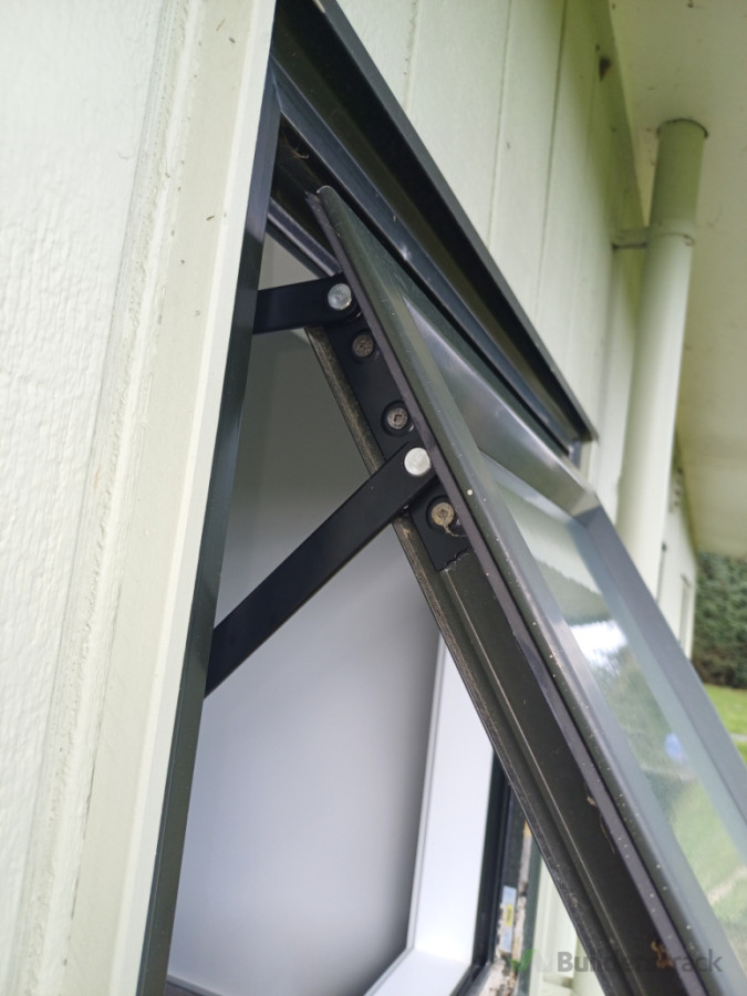 Window stay replacement