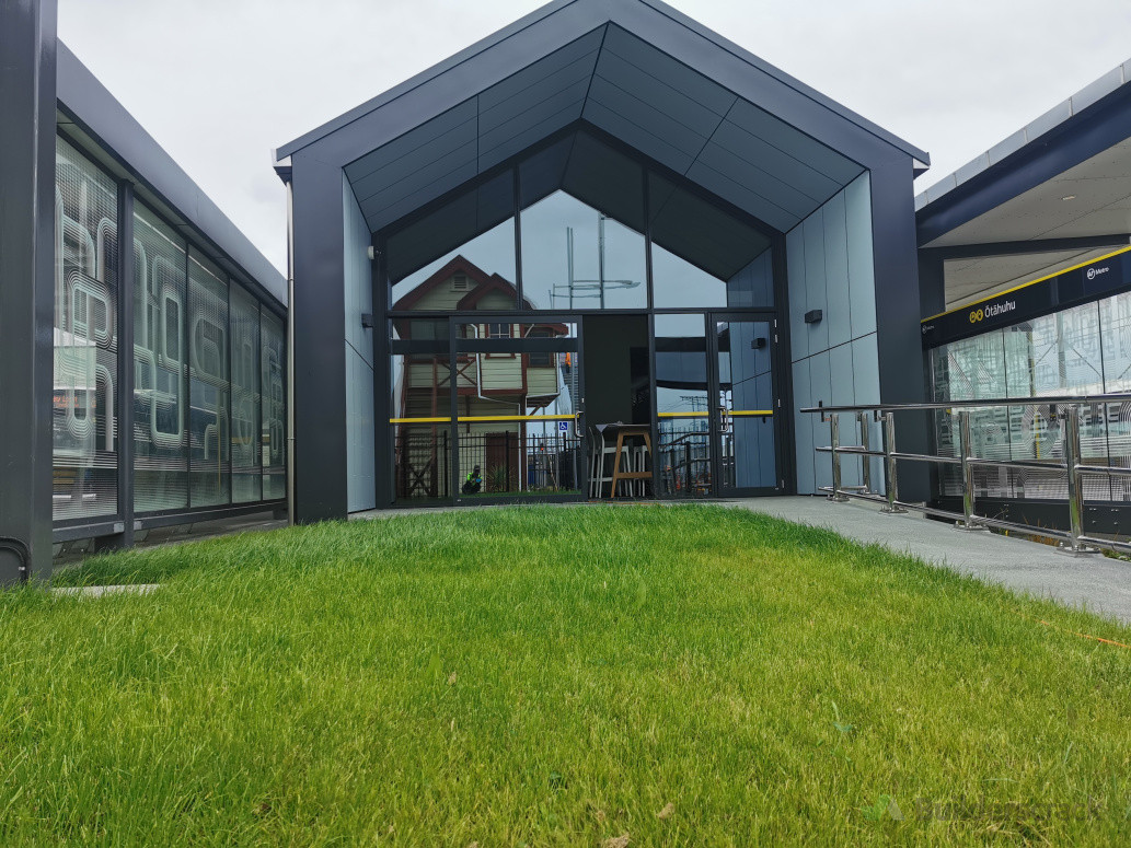 Cladding (Fundermax) + Windows installed for Otahuhu Trainstation