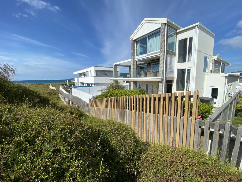Fence extension in Papamoa