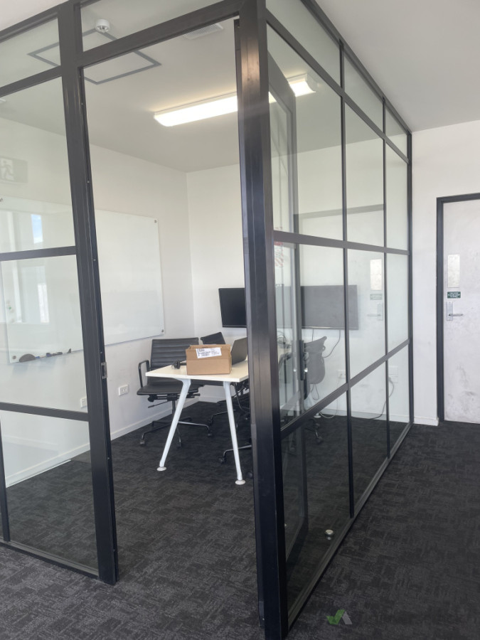 Aluminium office partition