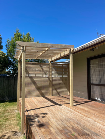 Pergola with trellis