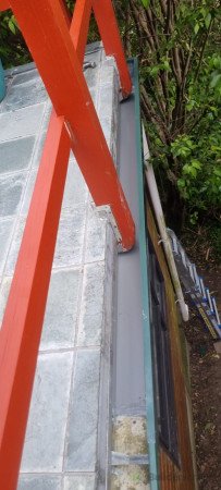 Repair metal gutter