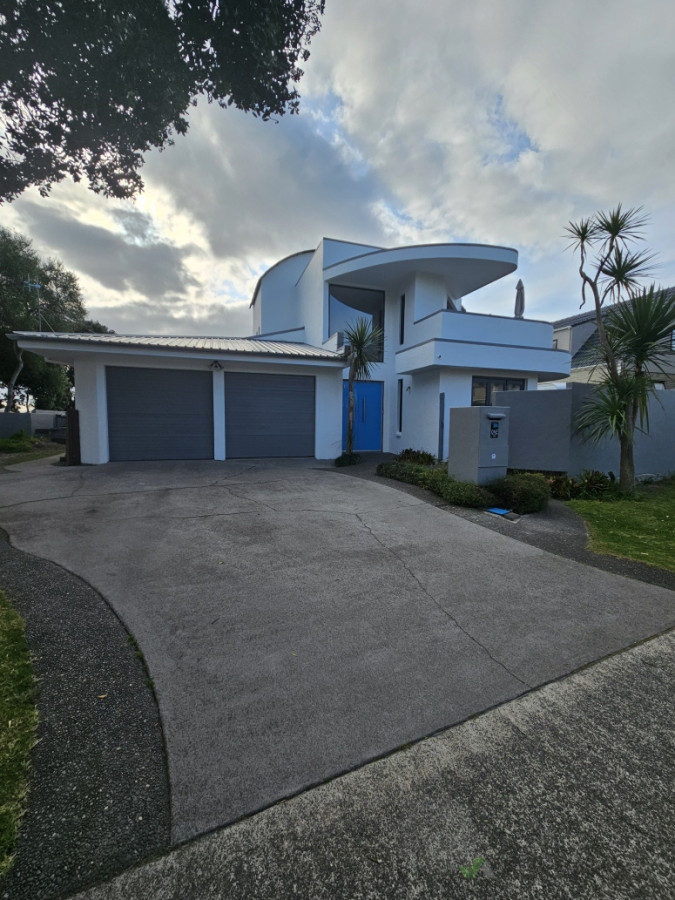 Full house external repaint - Sunbrae Grove