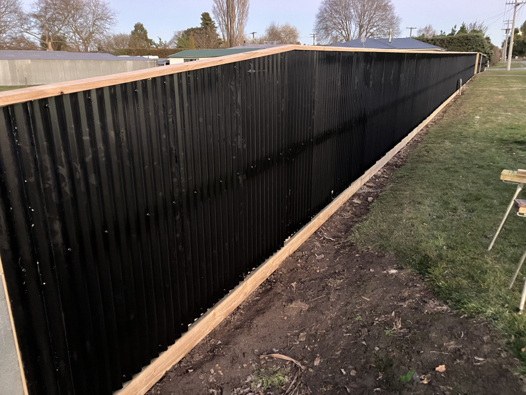 Coloursteel feature fence in Hawarden