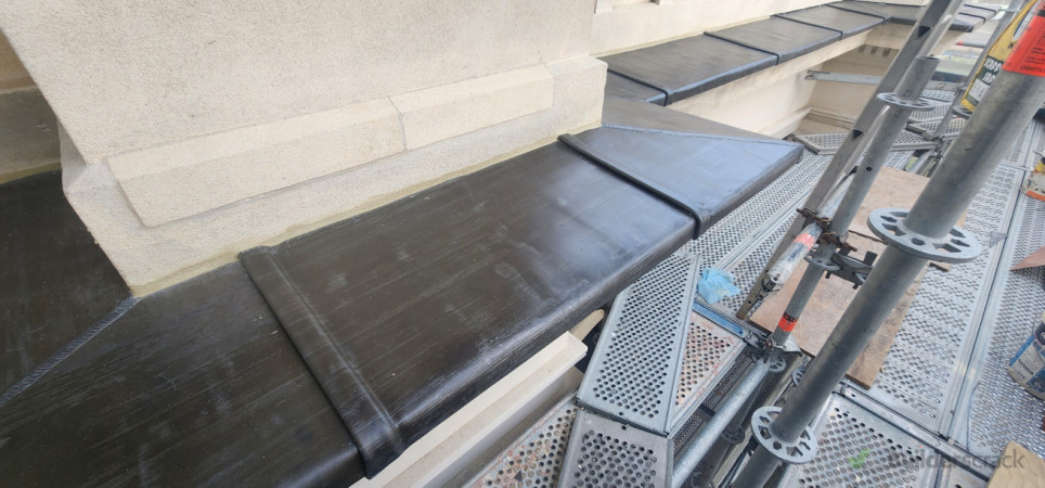 Code 6 lead capping to front entrance