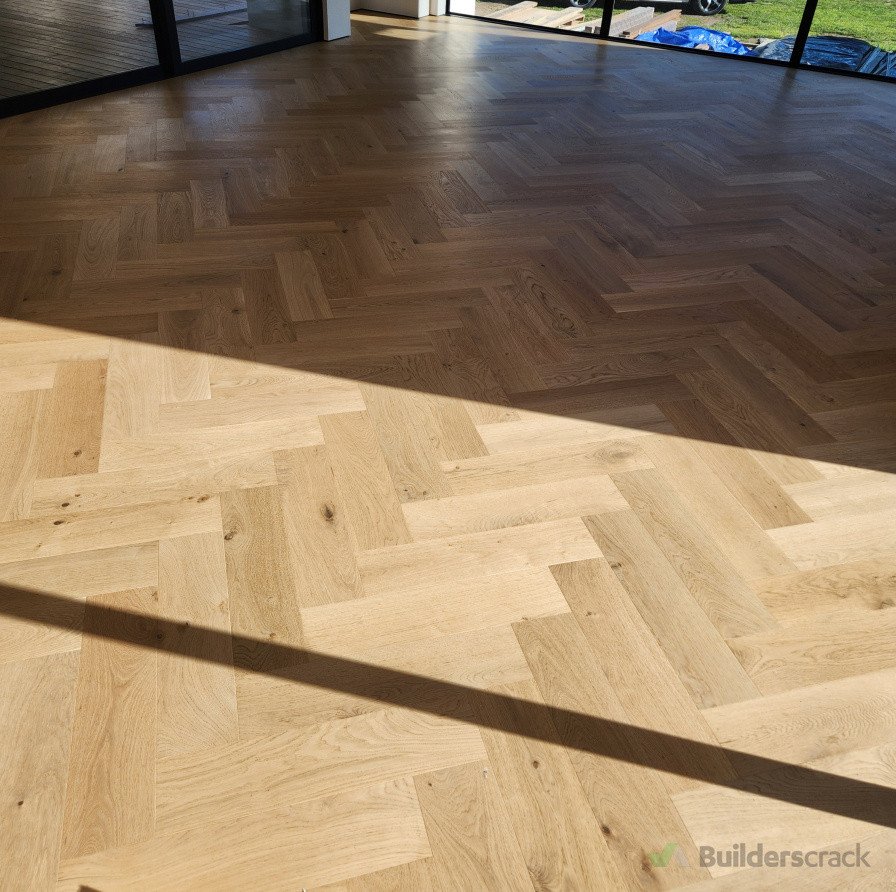 Engineered wood Herringbone Floor