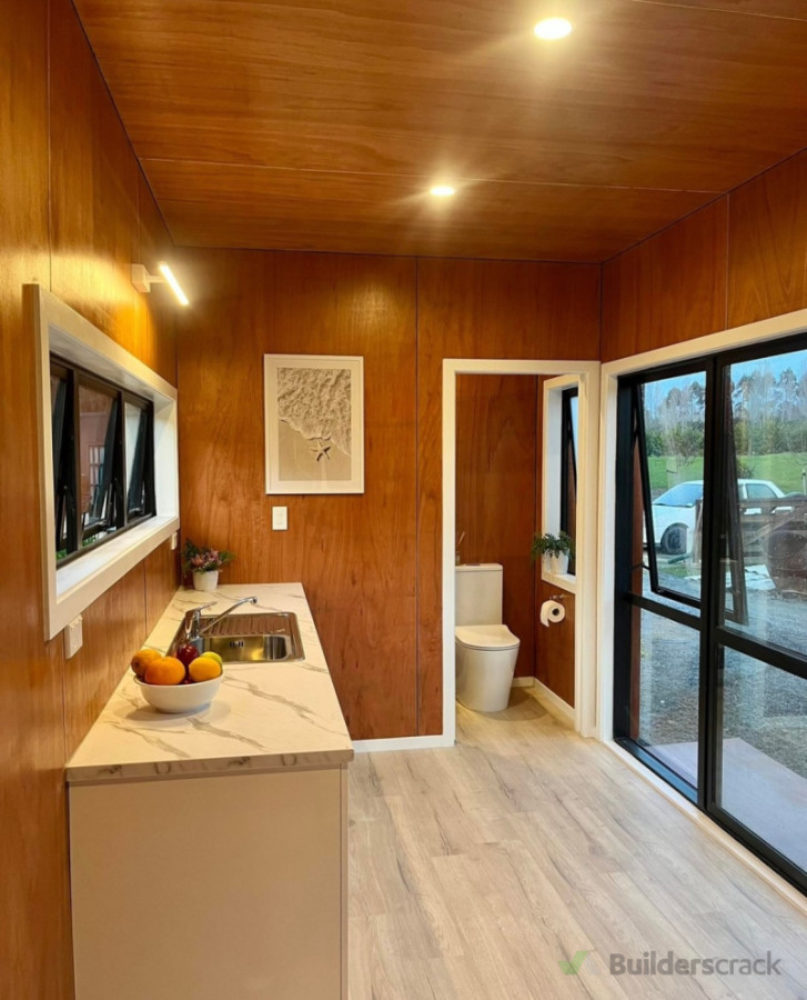 Tiny house built from a 20ft Shipping container!